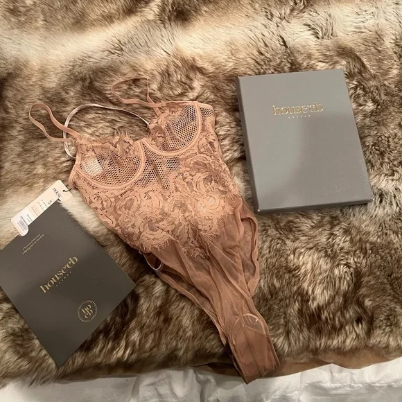 New House of CB Nadia Lace Bodysuit - Picture 2 of 7